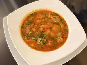 Gulas de porc 75350ml
